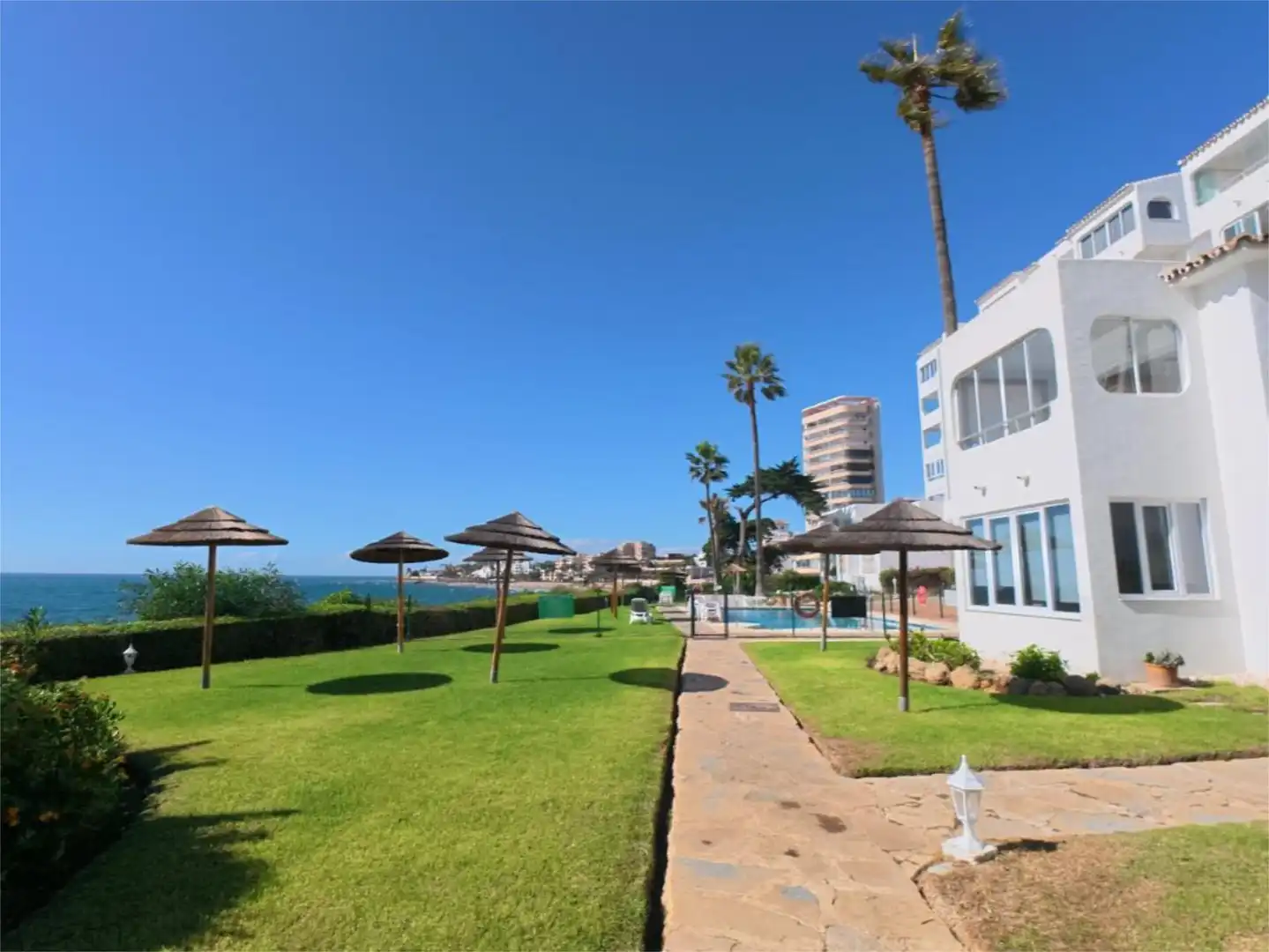 Garden of Flat for sale in Mijas  with Air Conditioner, Heating and Storage room