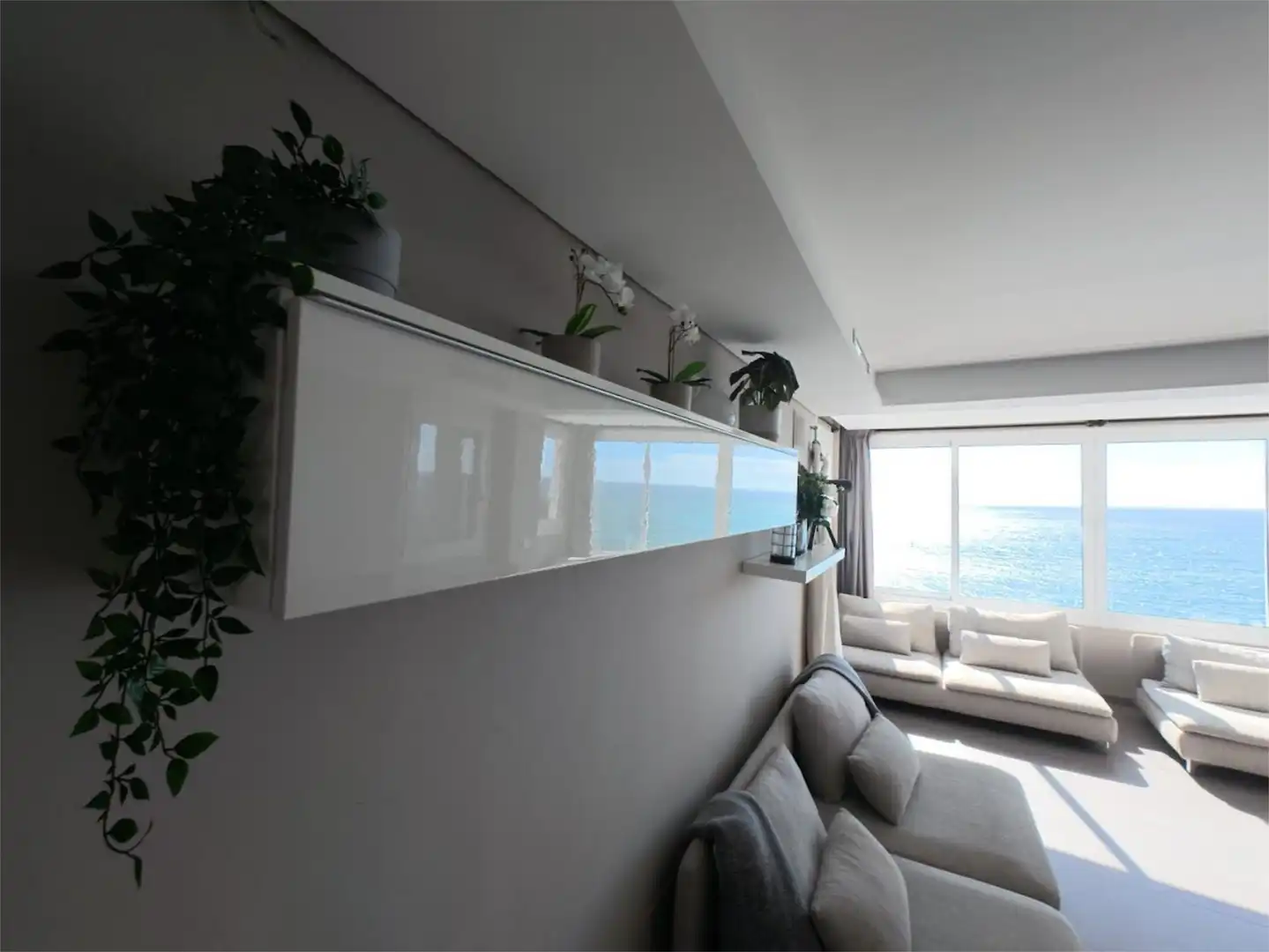 Living room of Flat for sale in Mijas  with Air Conditioner, Heating and Storage room