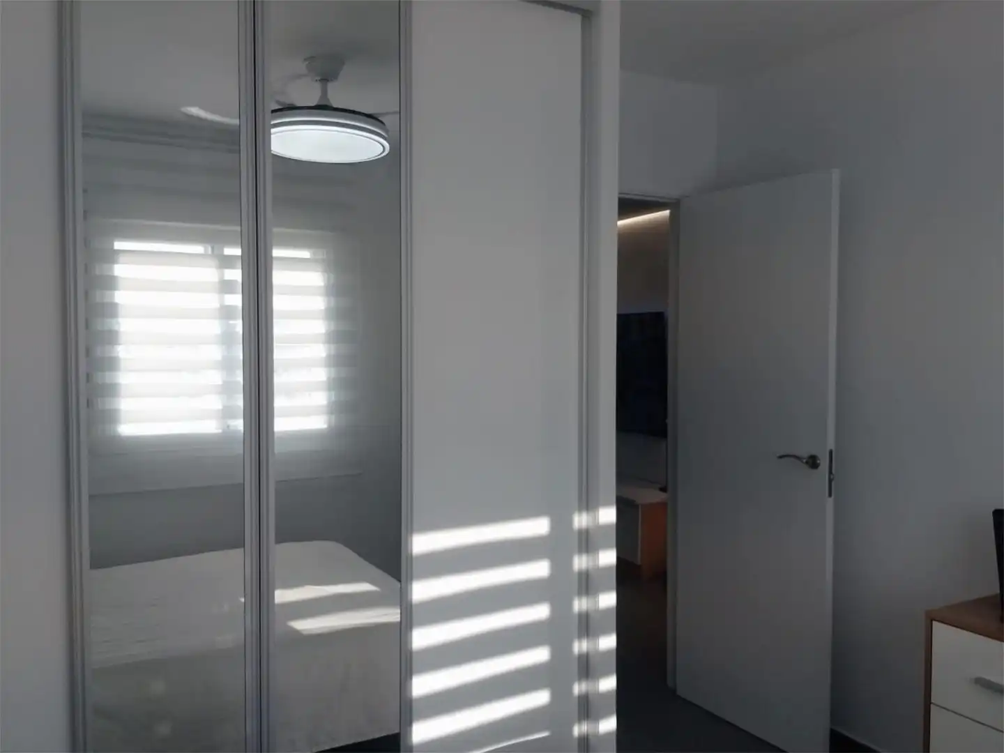 Dormitori de Apartament de lloguer en Úbeda amb Aire condicionat, Calefacció i Moblat