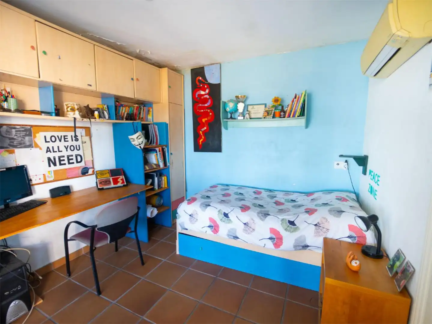 Casa adosada en venta en Calle Herrerías, 51, Montoro Habitación de Casa adosada en venta en Montoro con Aire acondicionado, Calefacción y Terraza