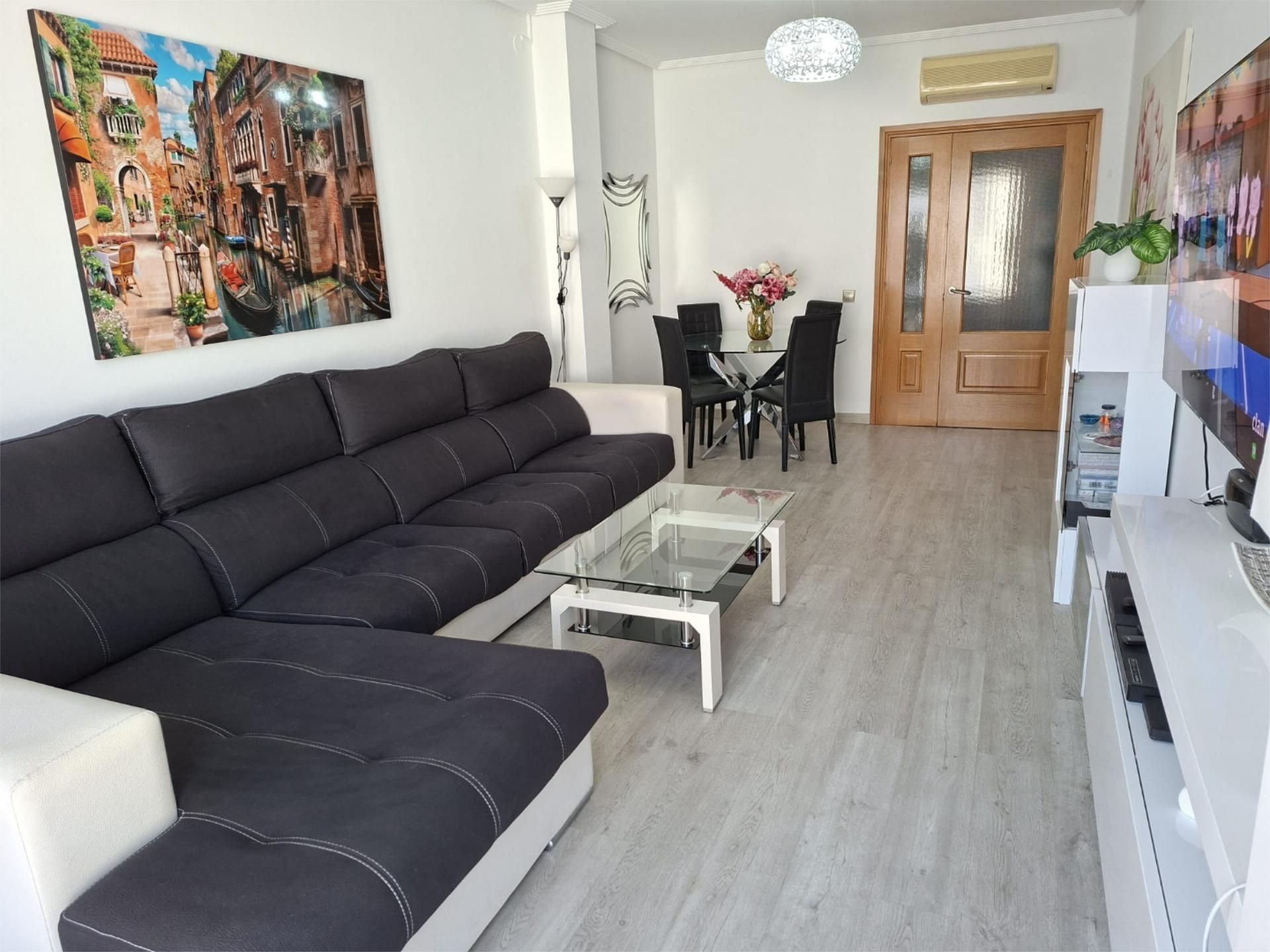 Sala de estar de Piso en venta en Santa Lucía de Tirajana con Aire acondicionado, Calefacción y Parquet