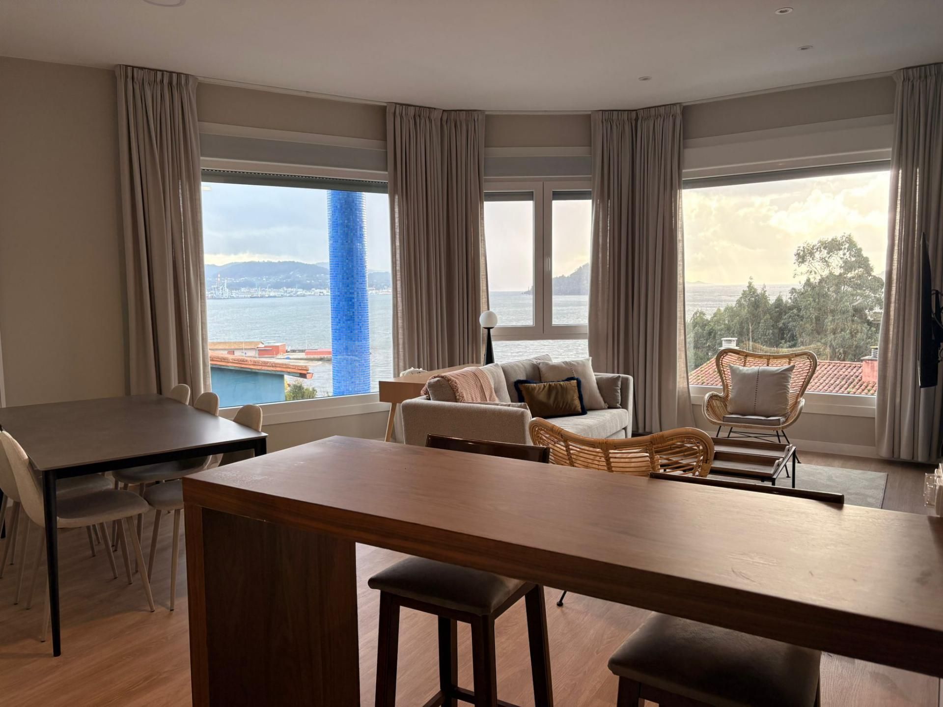 Living room of Flat for rent in Poio  with Air Conditioner, Heating and Parquet flooring