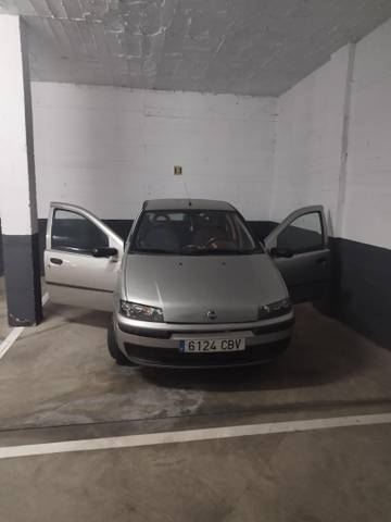 Garaje en Alquiler en Calle San Jacinto, 55-57 en Triana Este