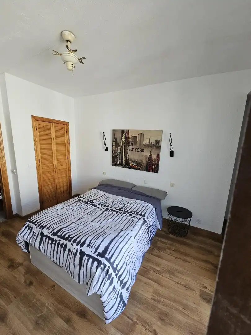Pis en venda a Camino del Pilar, 1, La Colina Dormitori de Pis en venda en Torremolinos amb Aire condicionat, Jardí privat i Terrassa