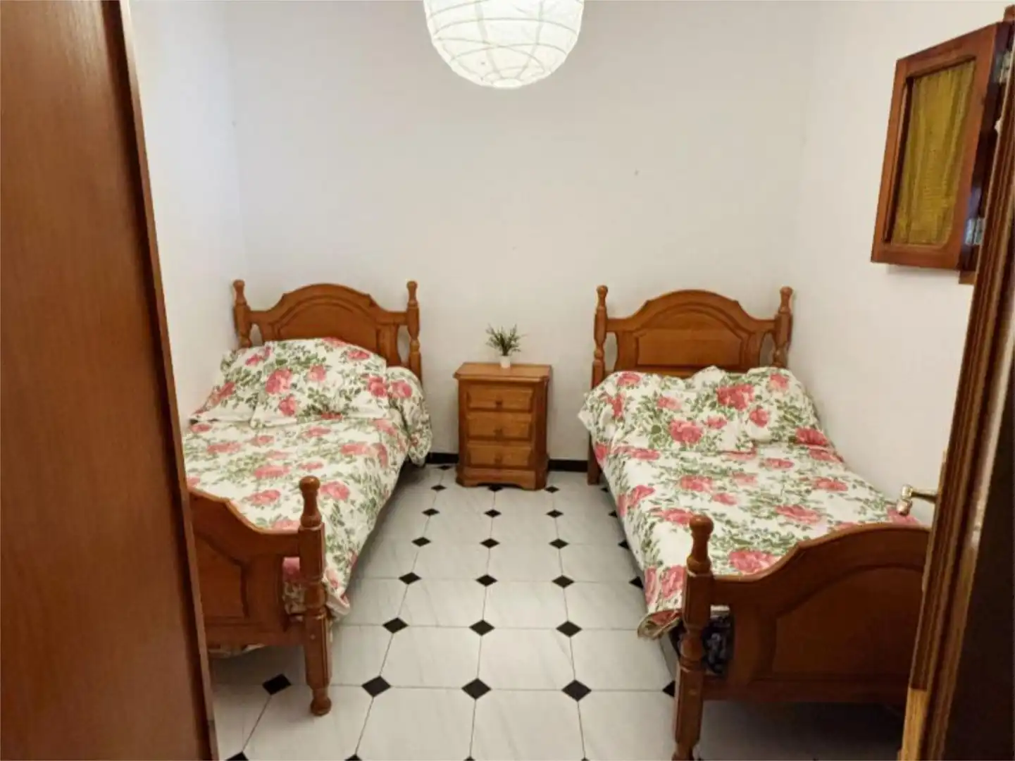 Casa adosada en venta en Calle León XIII, 12, Salvaleón Habitación de Casa adosada en venta en Salvaleón con Terraza, Amueblado y Balcón