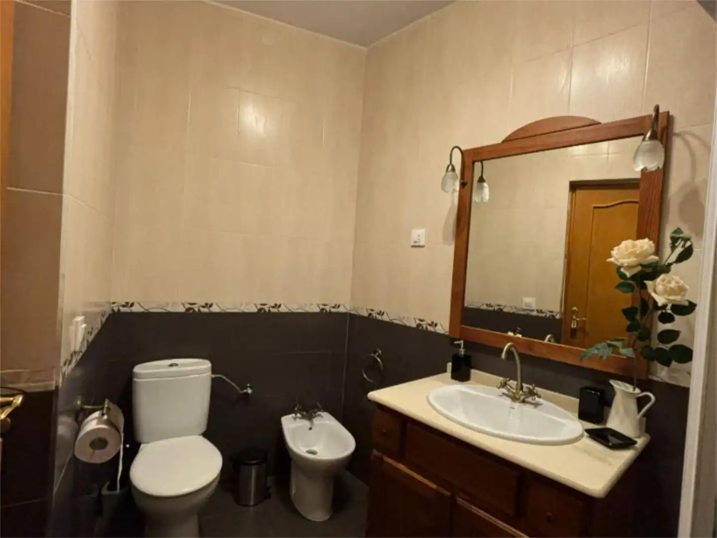 Casa adosada en venta en Calle León XIII, 12, Salvaleón Baño de Casa adosada en venta en Salvaleón con Terraza, Amueblado y Balcón