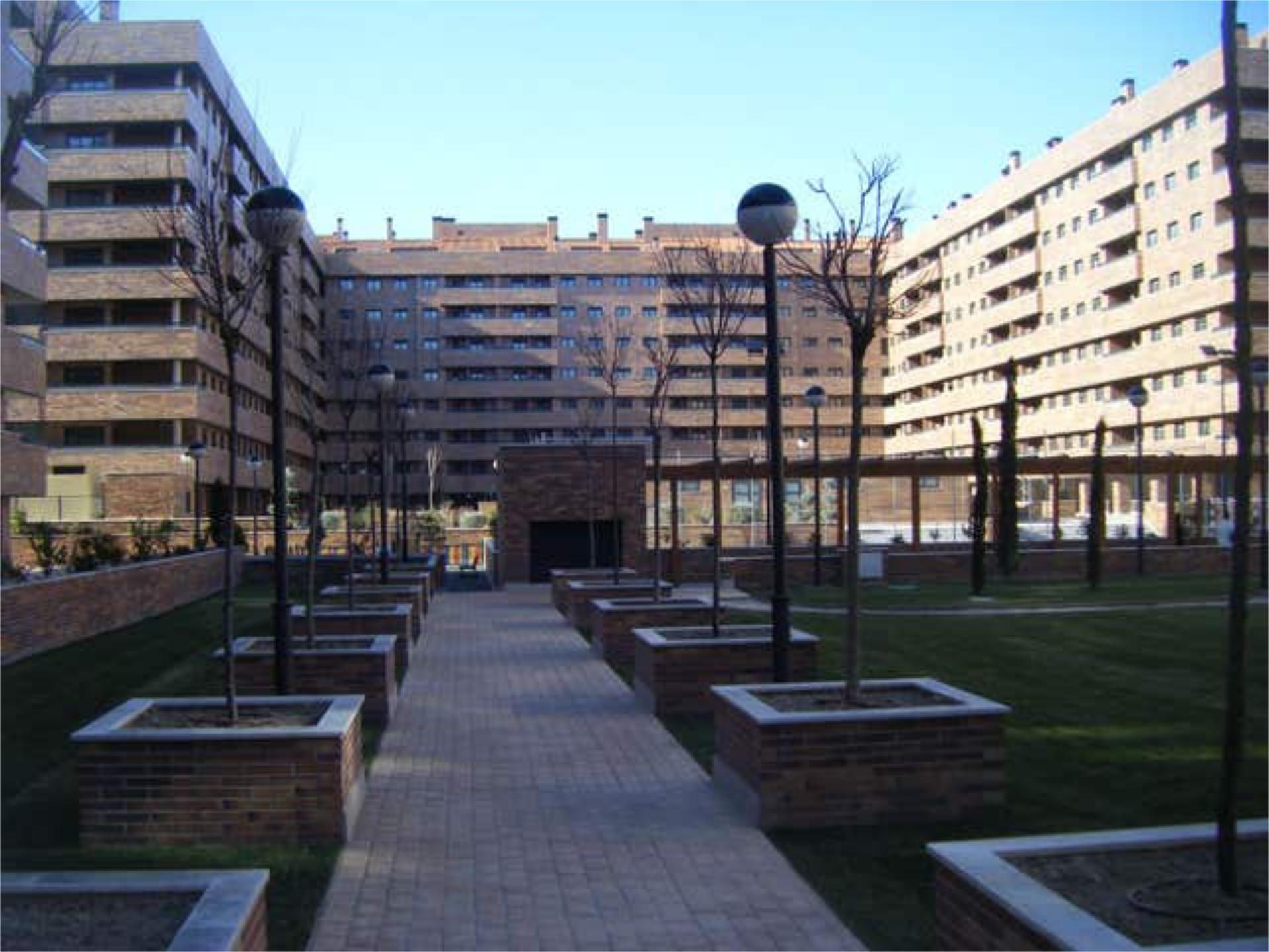 Vista exterior de Piso de alquiler en Seseña con Calefacción, Jardín privado y Terraza