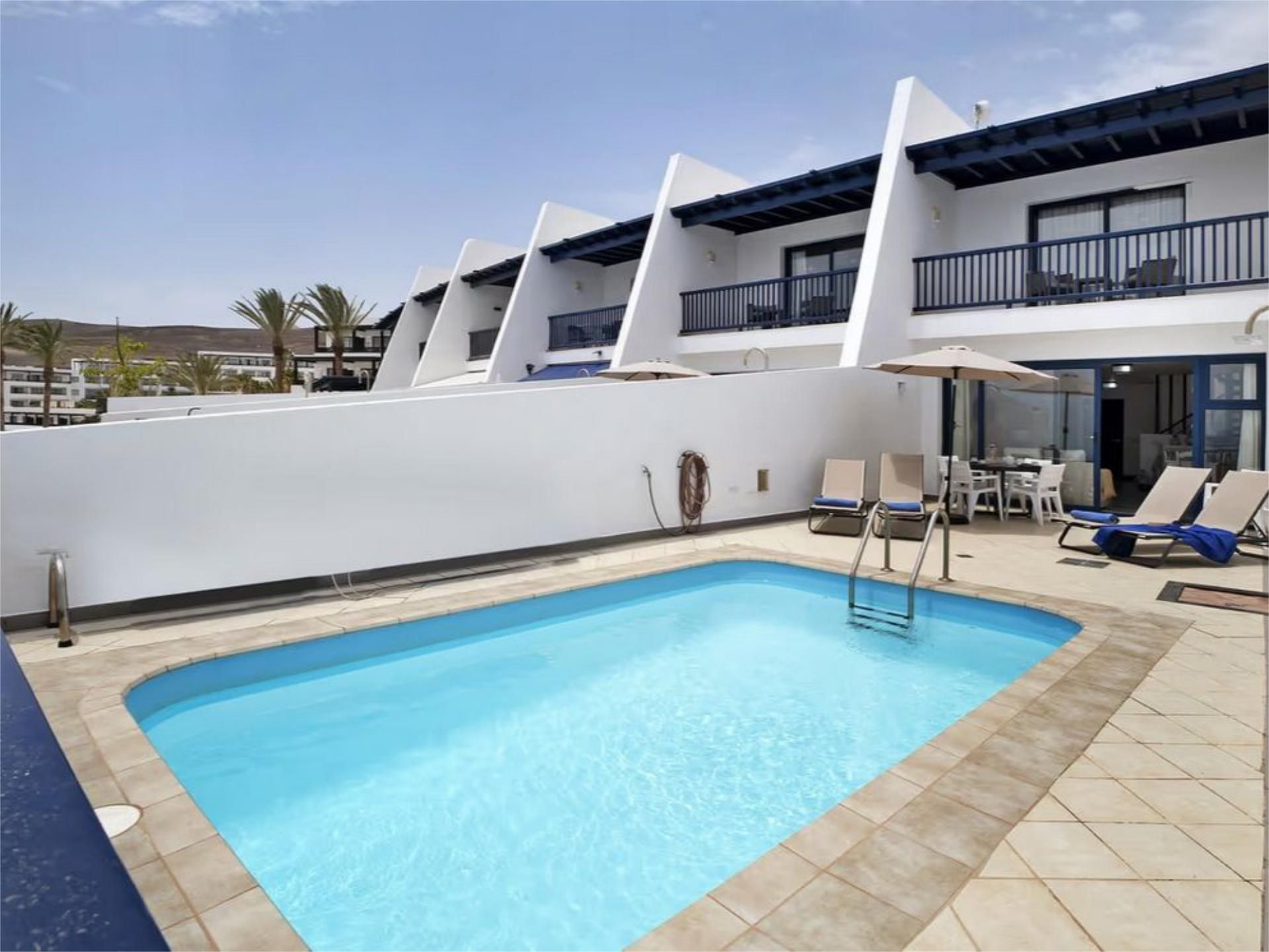 Piscina de Casa o chalet de alquiler en Yaiza con Aire acondicionado, Calefacción y Jardín privado