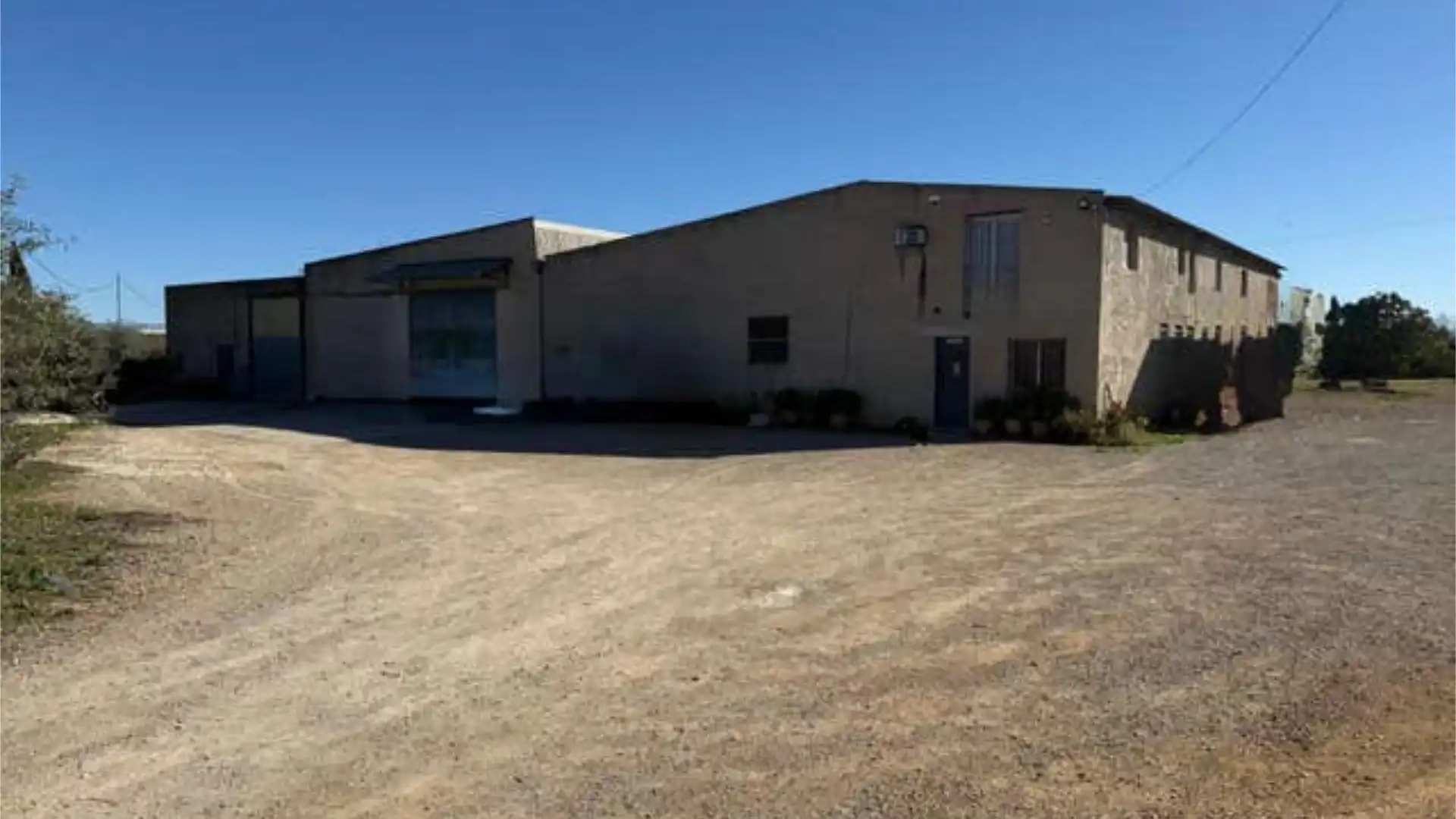 Vista exterior de Nave industrial de alquiler en Alhama de Murcia