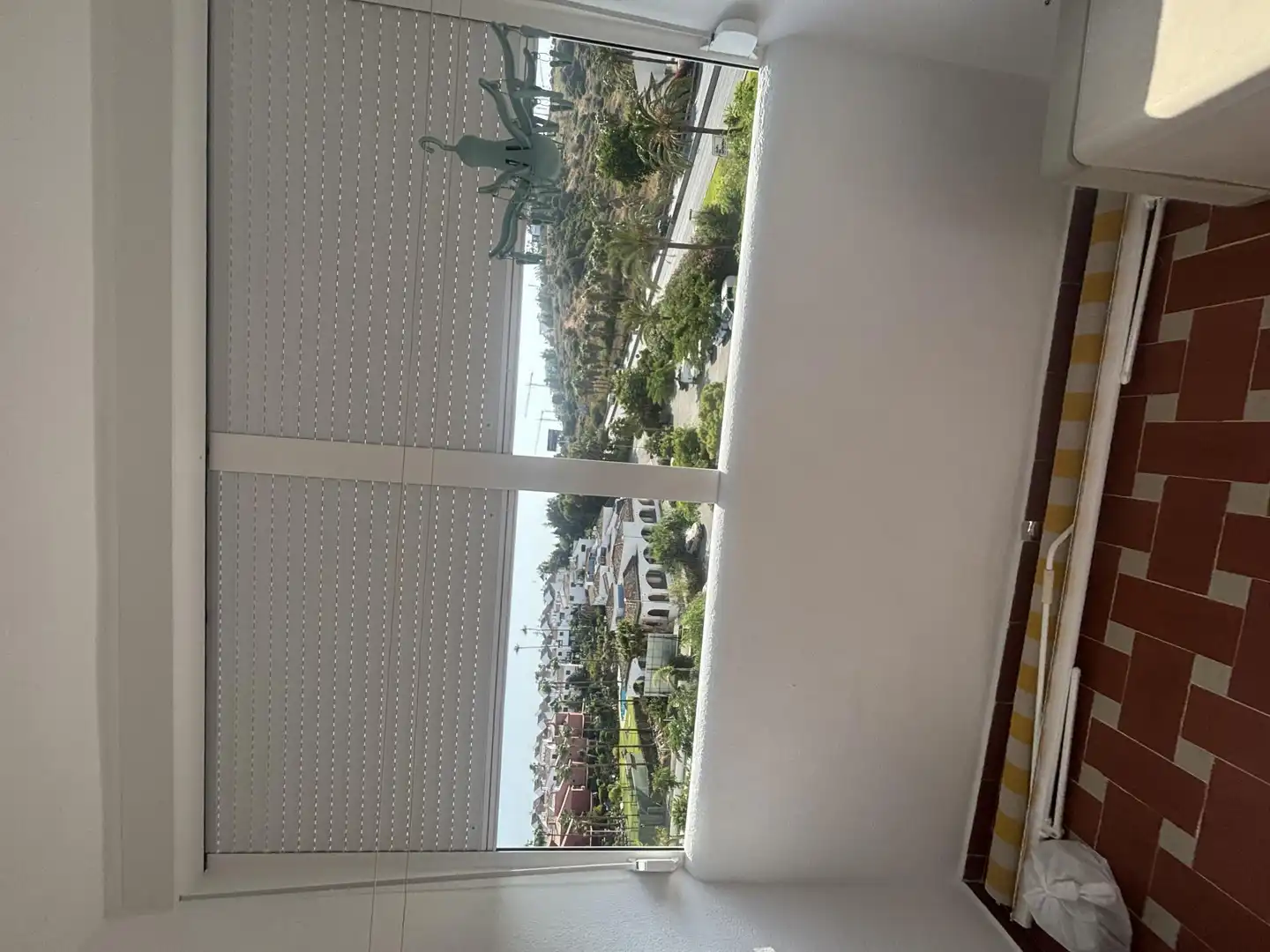 Piso en venta en Avenida México, 26, Bahía Dorada Terraza de Piso en venta en Estepona con Aire acondicionado, Calefacción y Jardín privado