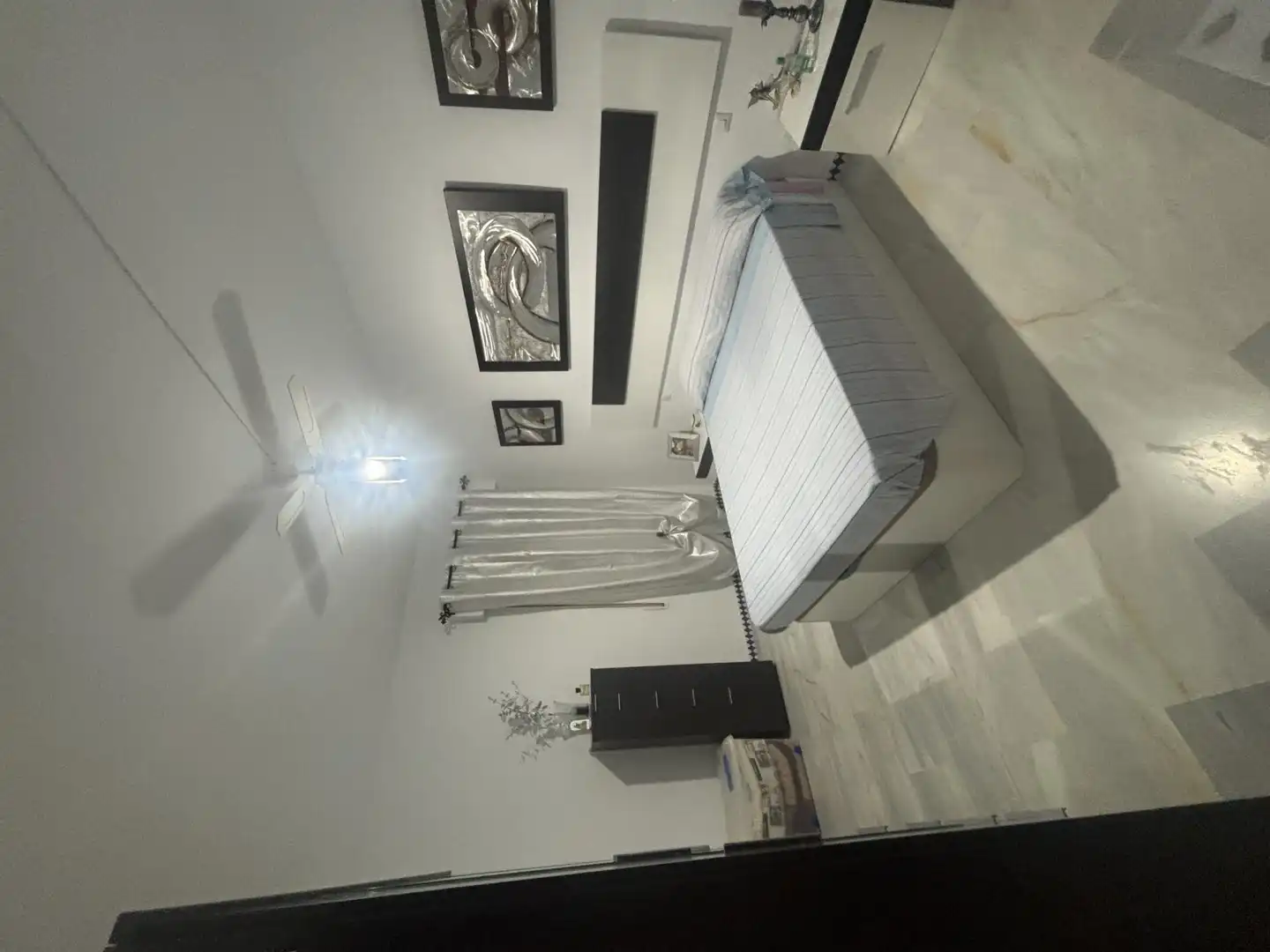 Piso en venta en Avenida México, 26, Bahía Dorada Habitación de Piso en venta en Estepona con Aire acondicionado, Calefacción y Jardín privado