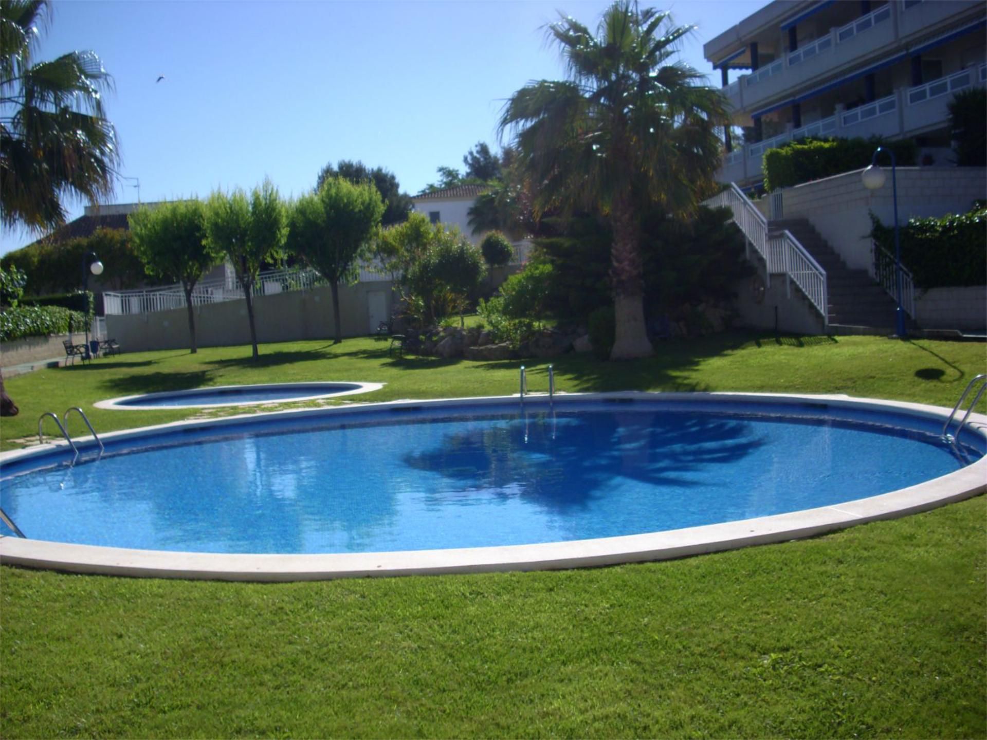 Piscina de Planta baja en venta en  Tarragona Capital con Terraza, Piscina y Balcón