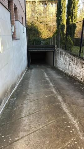 Garaje en Alquiler en Calle de Fondabós, 32 en Membrilleras - Levante