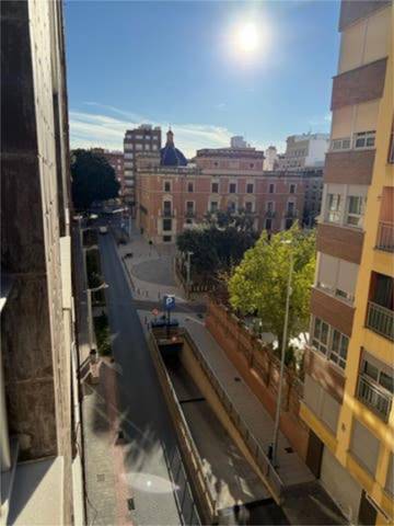 Piso en Alquiler en Casco Histórico