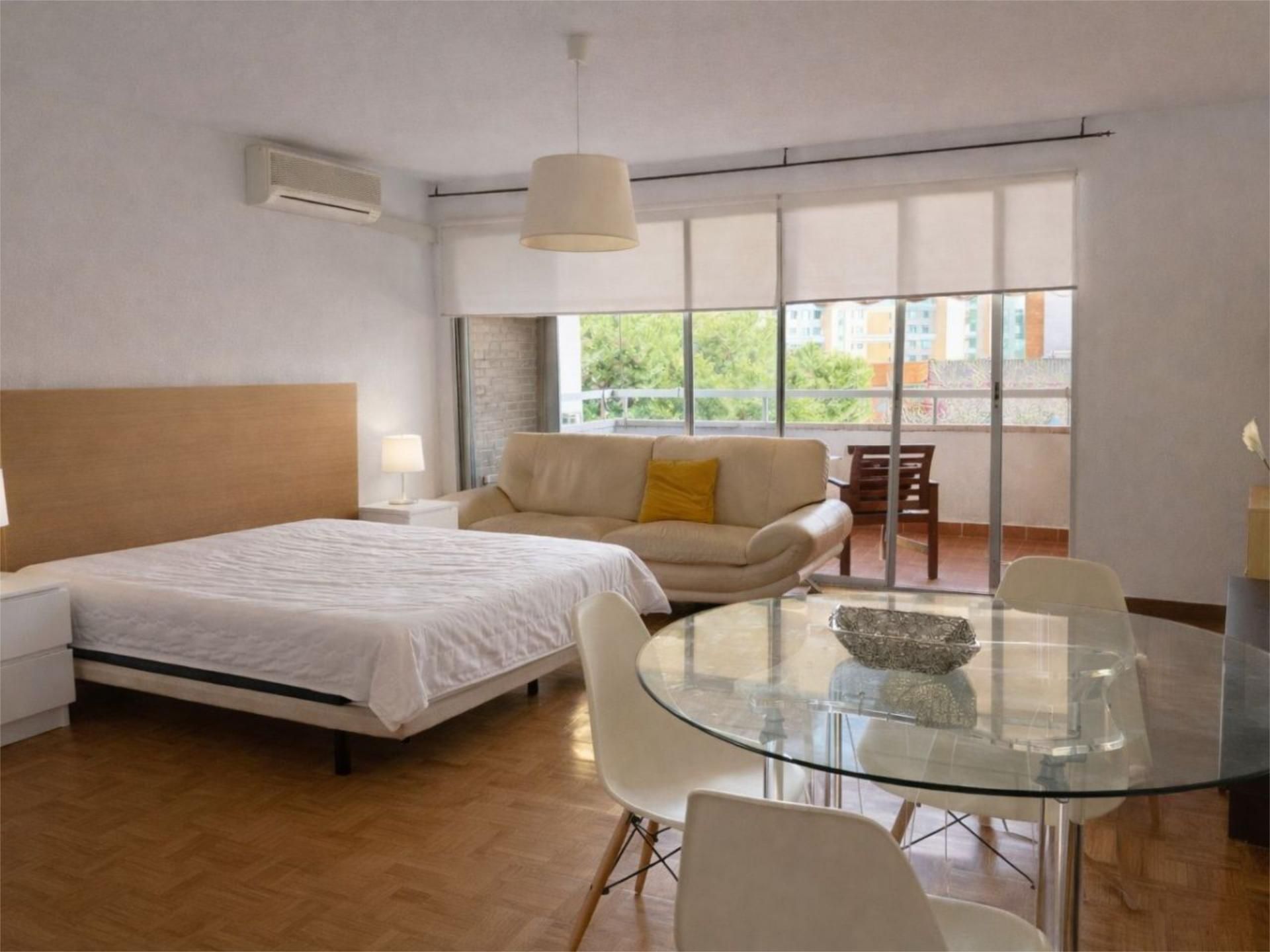 Zimmer in Calle de la Carabela, 10, Alameda de Osuna Zimmer in Calle de la Carabela, 10, Alameda de Osuna