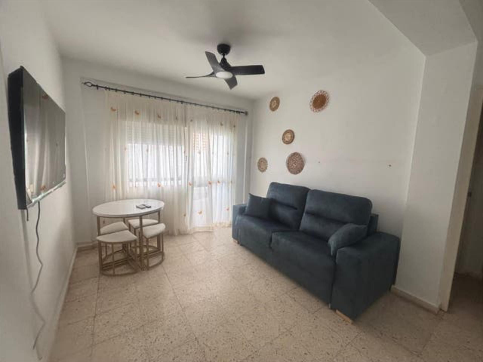 Sala d'estar de Apartament en venda en Punta Umbría amb Terrassa i Moblat