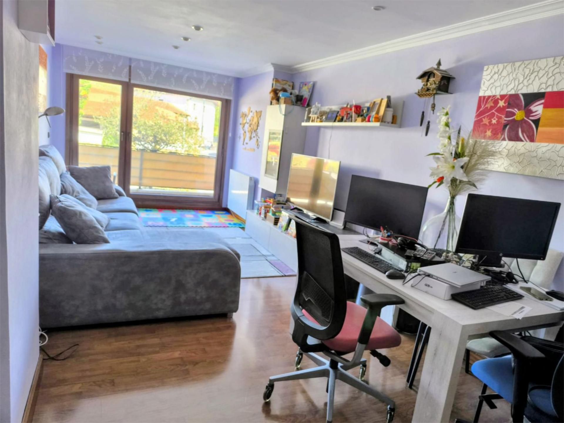 Wohnung zum Verkauf in Joaquin Achucarro Arisqueta Kalea, 28, Negurigane - Peruri Wohnzimmer von Wohnung zum Verkauf in Leioa mit Klimaanlage, Heizung und Parkett