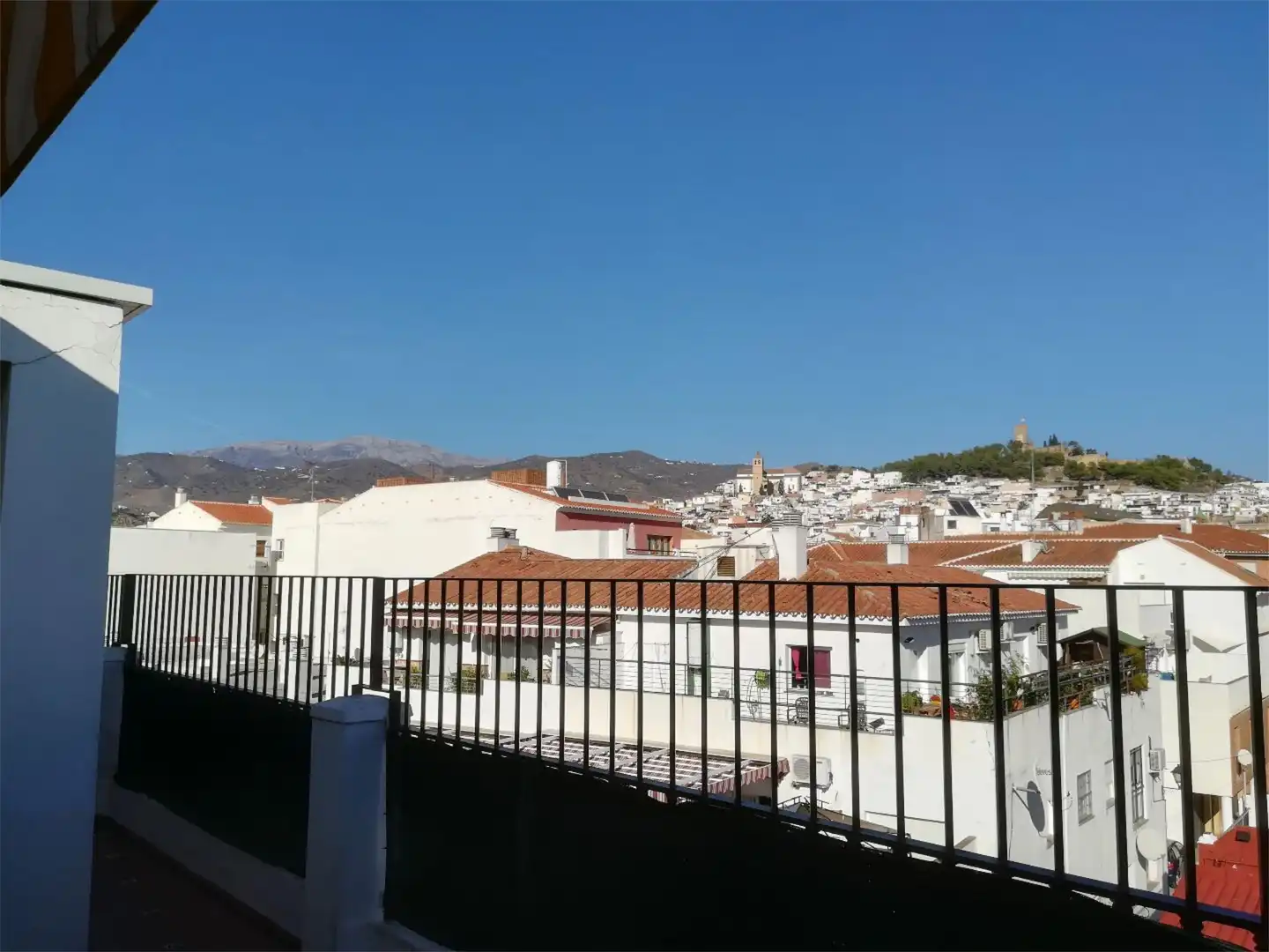 Außenansicht von Dachboden zum Verkauf in Vélez-Málaga mit Klimaanlage und Terrasse