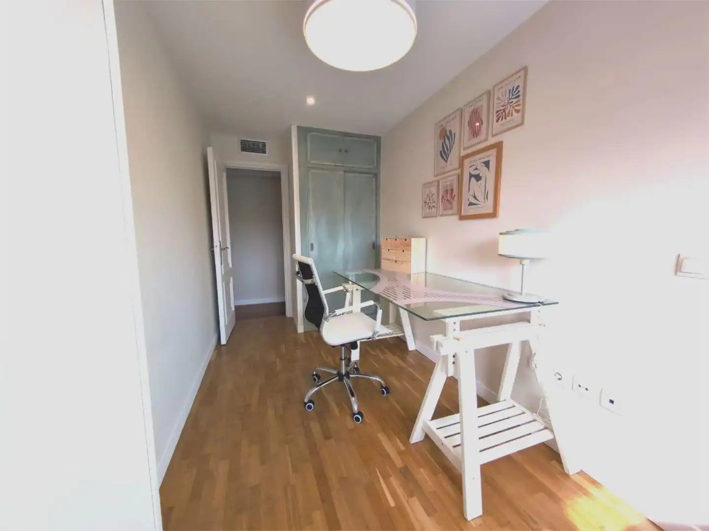 Wohnung zur Miete in Calle de Julián Besteiro, 35, Castillejos - Cuzco Schlafzimmer von Wohnung zur Miete in Madrid Capital mit Klimaanlage und Schwimmbad