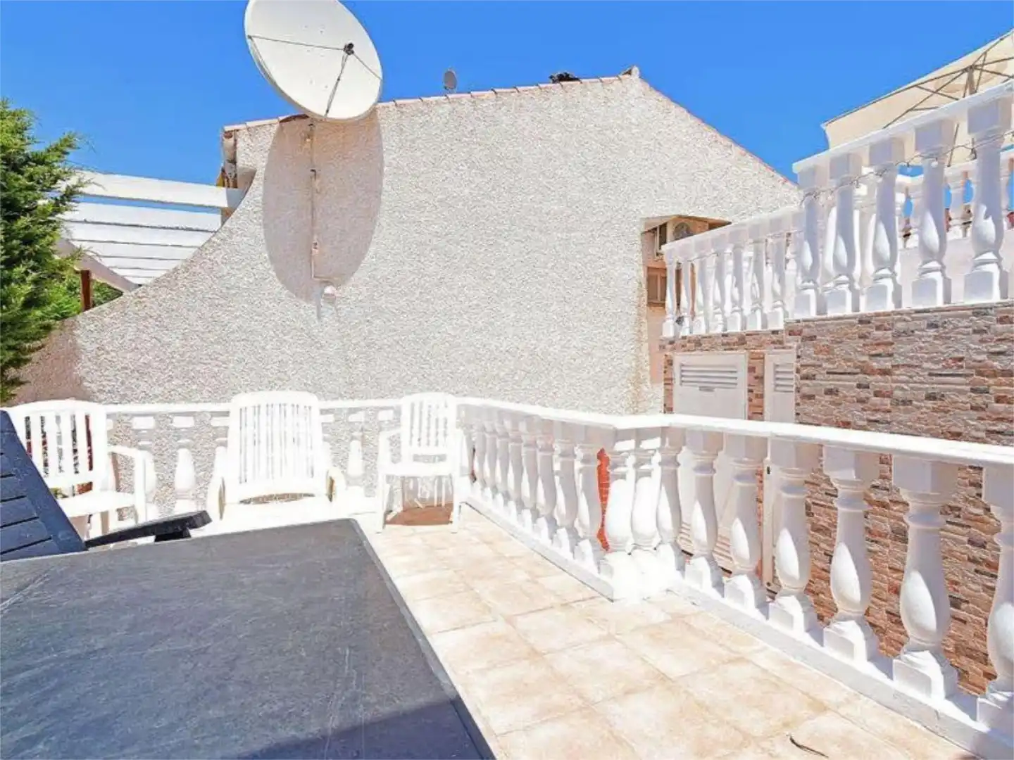 Casa adosada de lloguer a C los pinos, 12, Los Urrutias Terrassa de Casa adosada de lloguer en Cartagena amb Aire condicionat, Jardí privat i Moblat