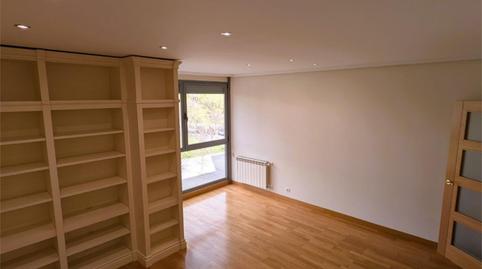 Photo 2 of Flat for rent in Calle de José Barriales, 16, Peñagrande,  Madrid Capital