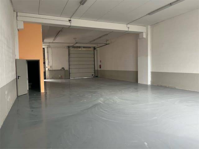 Nave industrial en Alquiler en Cartuja Baja