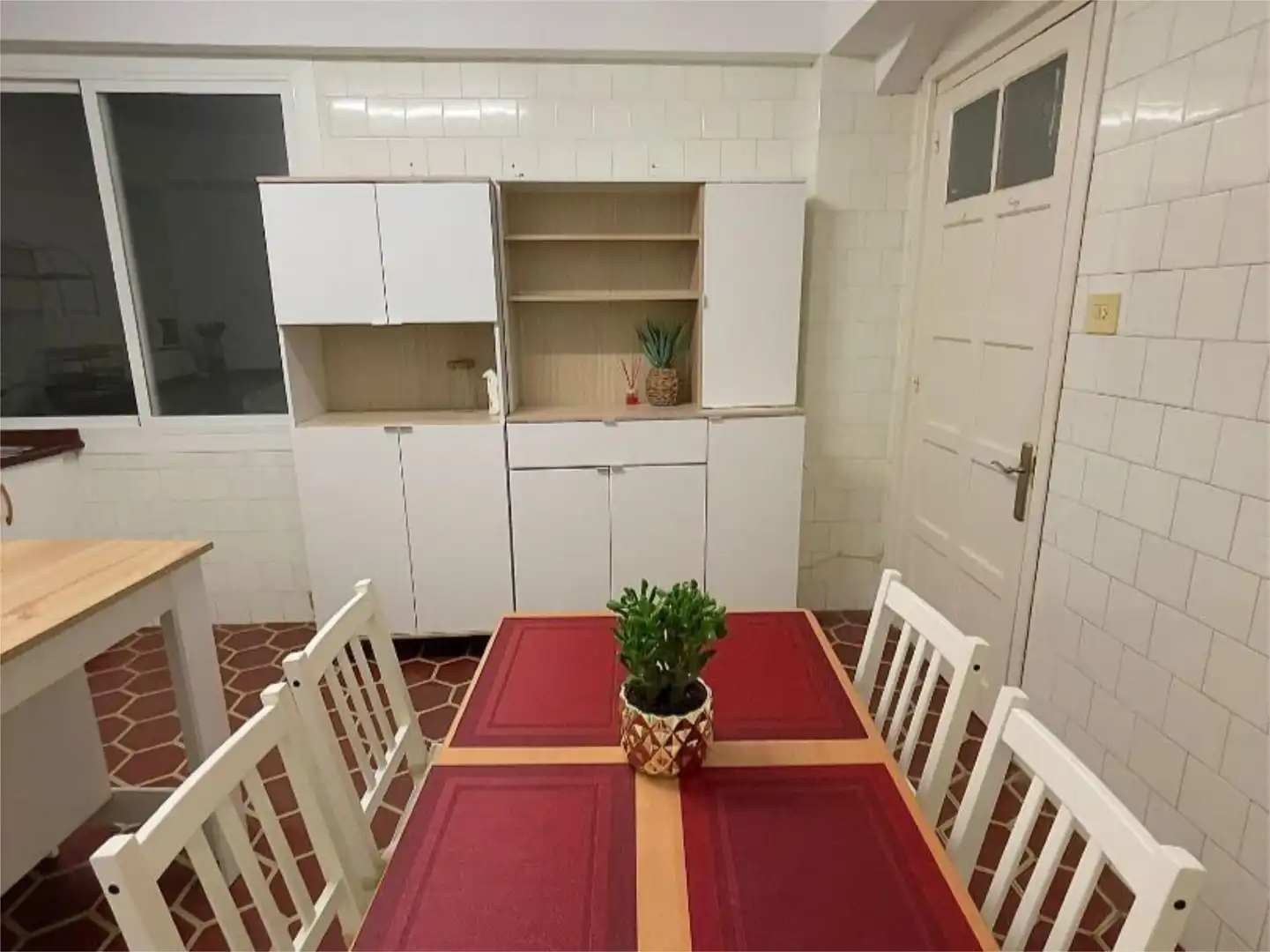 Room in Kale Nagusia, 14, Zarautz Kitchen of Flat for share in Zarautz with Furnished and Balcony