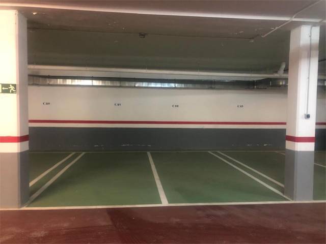 Garaje en Alquiler en Carrer d'Antonio Ferrandis, 10 en Ciutat de les Ciències i de les Arts - Justicia