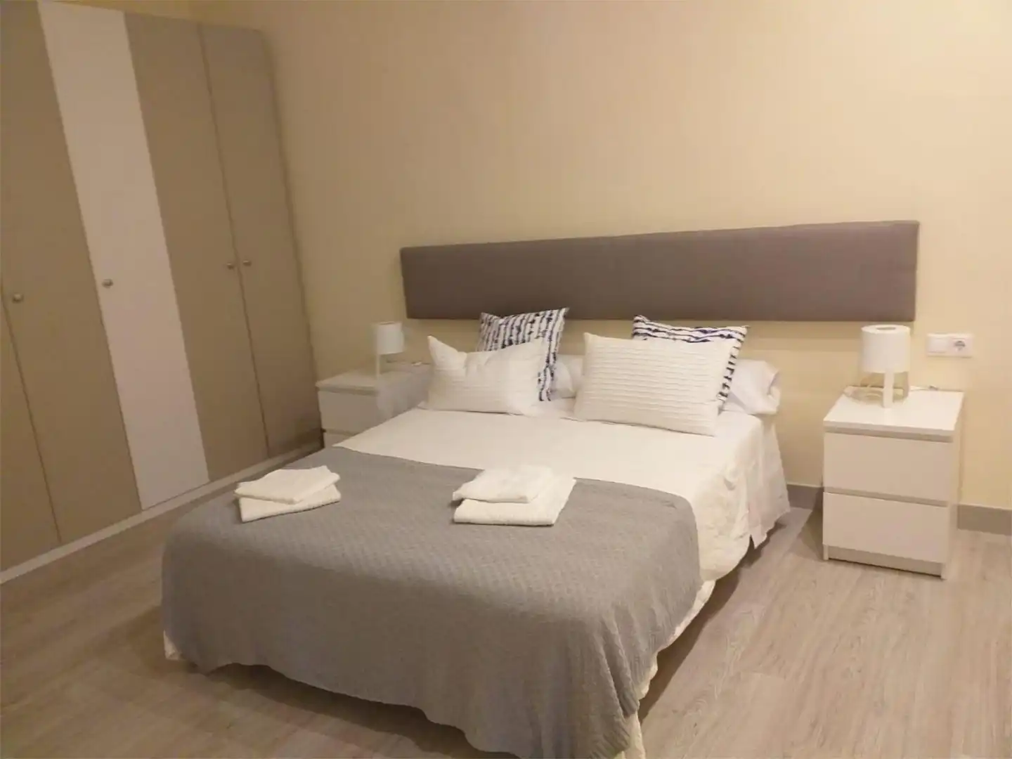 Flat for rent in Avenida Antonio Machado, 60, Parque de la Paloma Flat for rent in Avenida Antonio Machado, 60, Parque de la Paloma