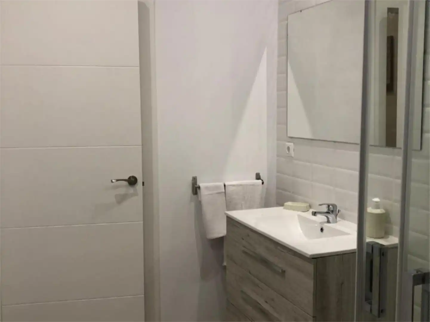 Flat for rent in Avenida Antonio Machado, 60, Parque de la Paloma Flat for rent in Avenida Antonio Machado, 60, Parque de la Paloma