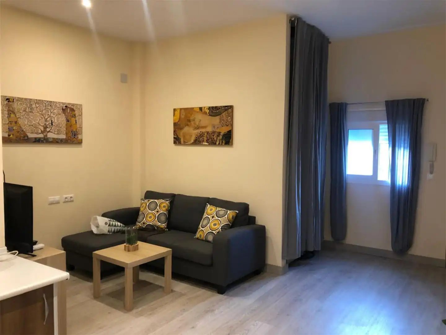 Flat for rent in Avenida Antonio Machado, 60, Parque de la Paloma Flat for rent in Avenida Antonio Machado, 60, Parque de la Paloma