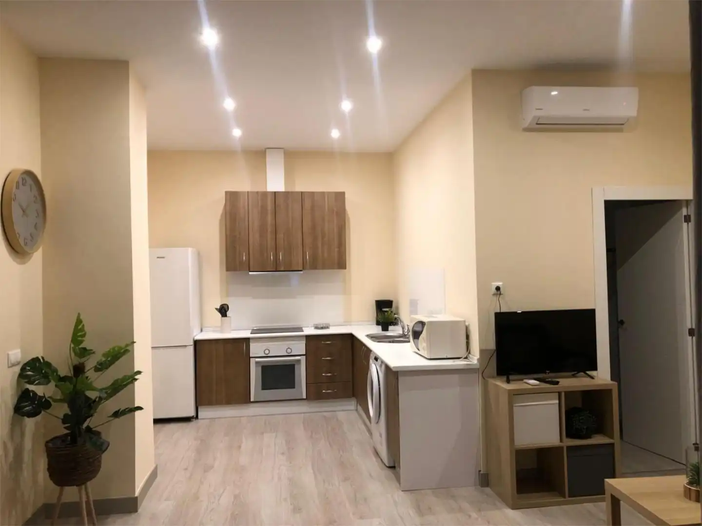 Flat for rent in Avenida Antonio Machado, 60, Parque de la Paloma Flat for rent in Avenida Antonio Machado, 60, Parque de la Paloma