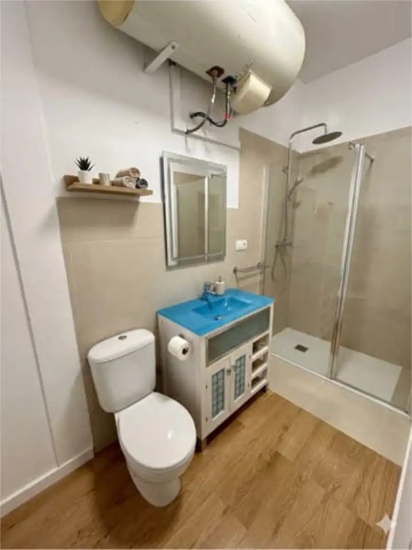Bathroom of Office for rent in Córdoba  with Air Conditioner