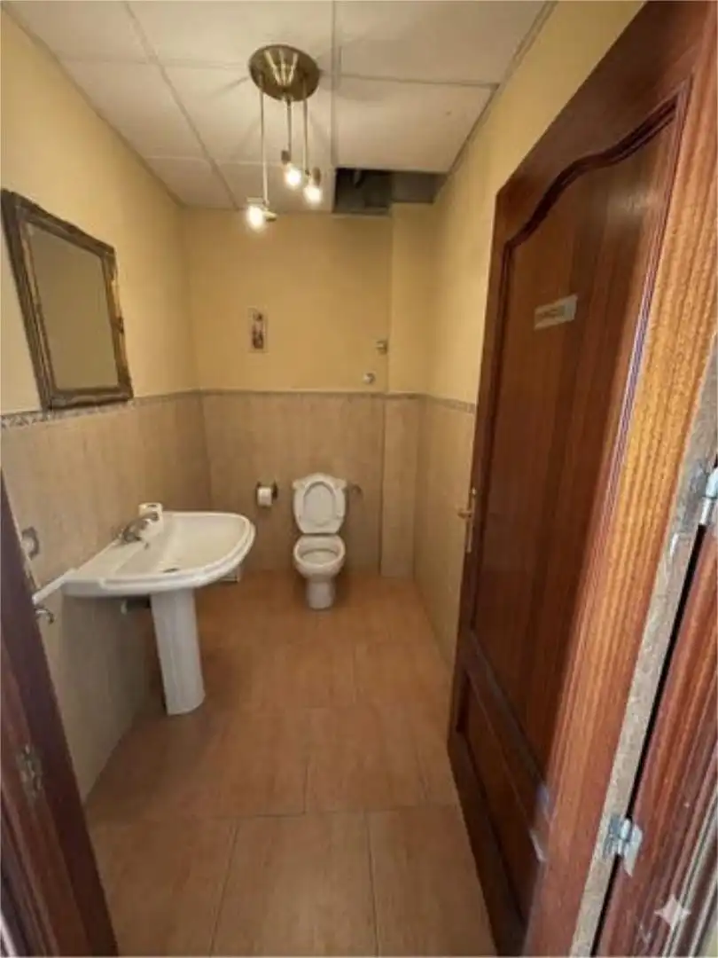 Bathroom of Office for rent in Córdoba  with Air Conditioner