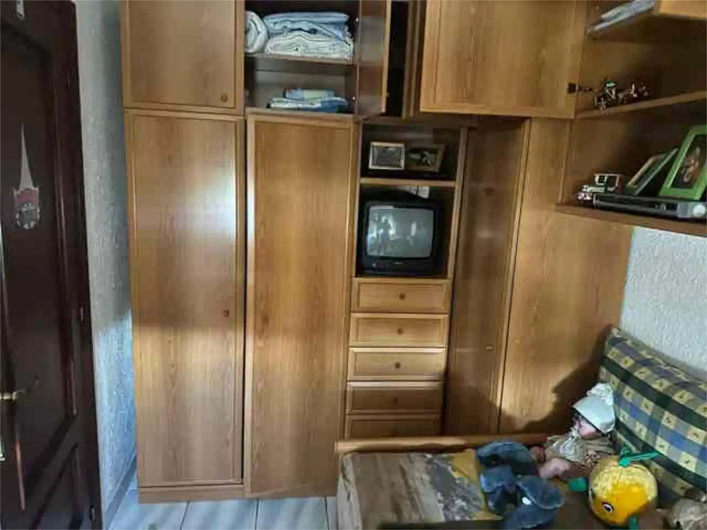 Habitación de Piso en venta en Avilés con Calefacción, Trastero y Amueblado