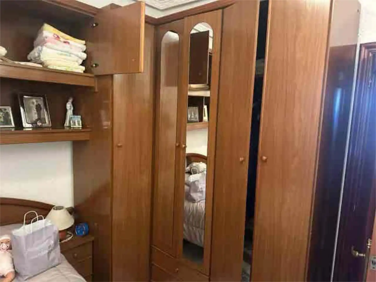 Habitación de Piso en venta en Avilés con Calefacción, Trastero y Amueblado