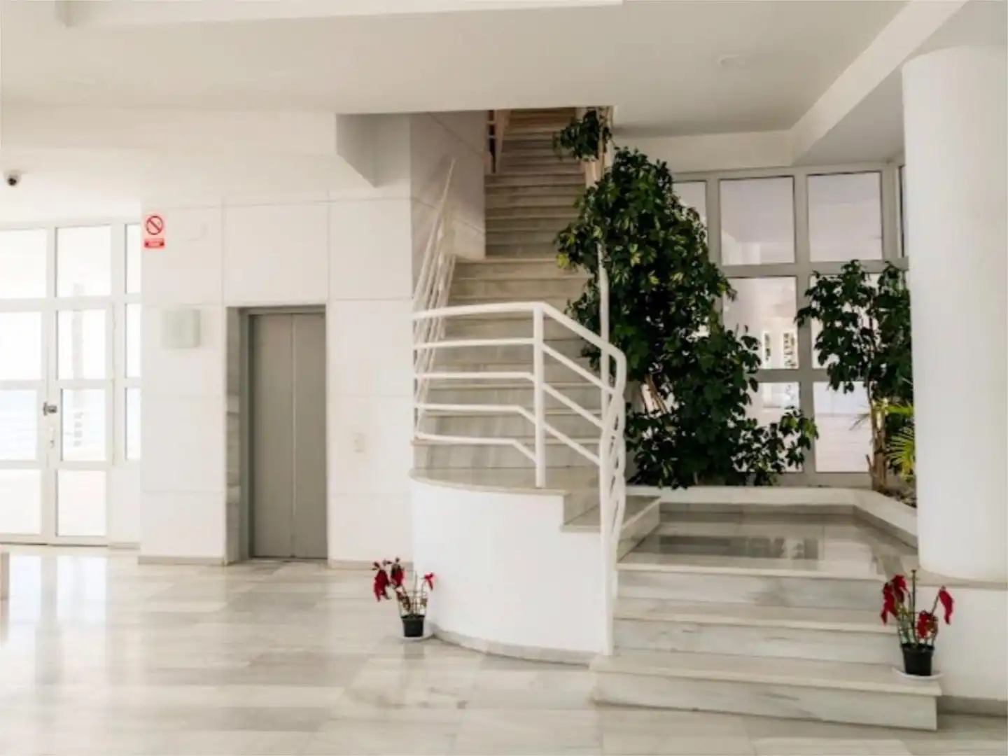 Flat for sale in Calle Castillo de Santa Ana, 3, El Puerto - Romanilla Flat for sale in Roquetas de Mar with Air Conditioner, Swimming Pool and Furnished