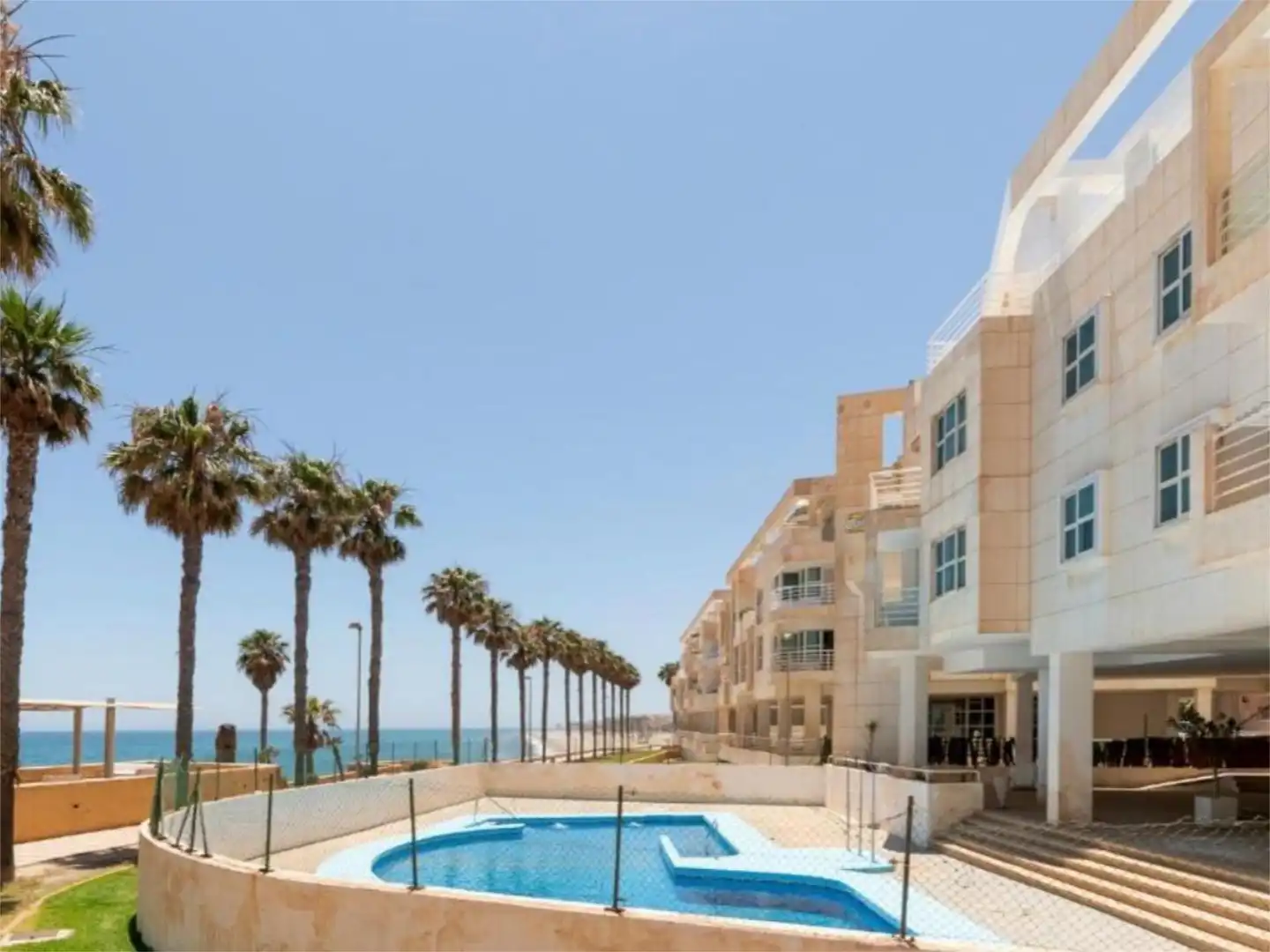 Flat for sale in Calle Castillo de Santa Ana, 3, El Puerto - Romanilla Swimming pool of Flat for sale in Roquetas de Mar with Air Conditioner, Swimming Pool and Furnished