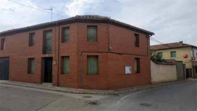 Casa-chalet en Venta en El Burgo Ranero