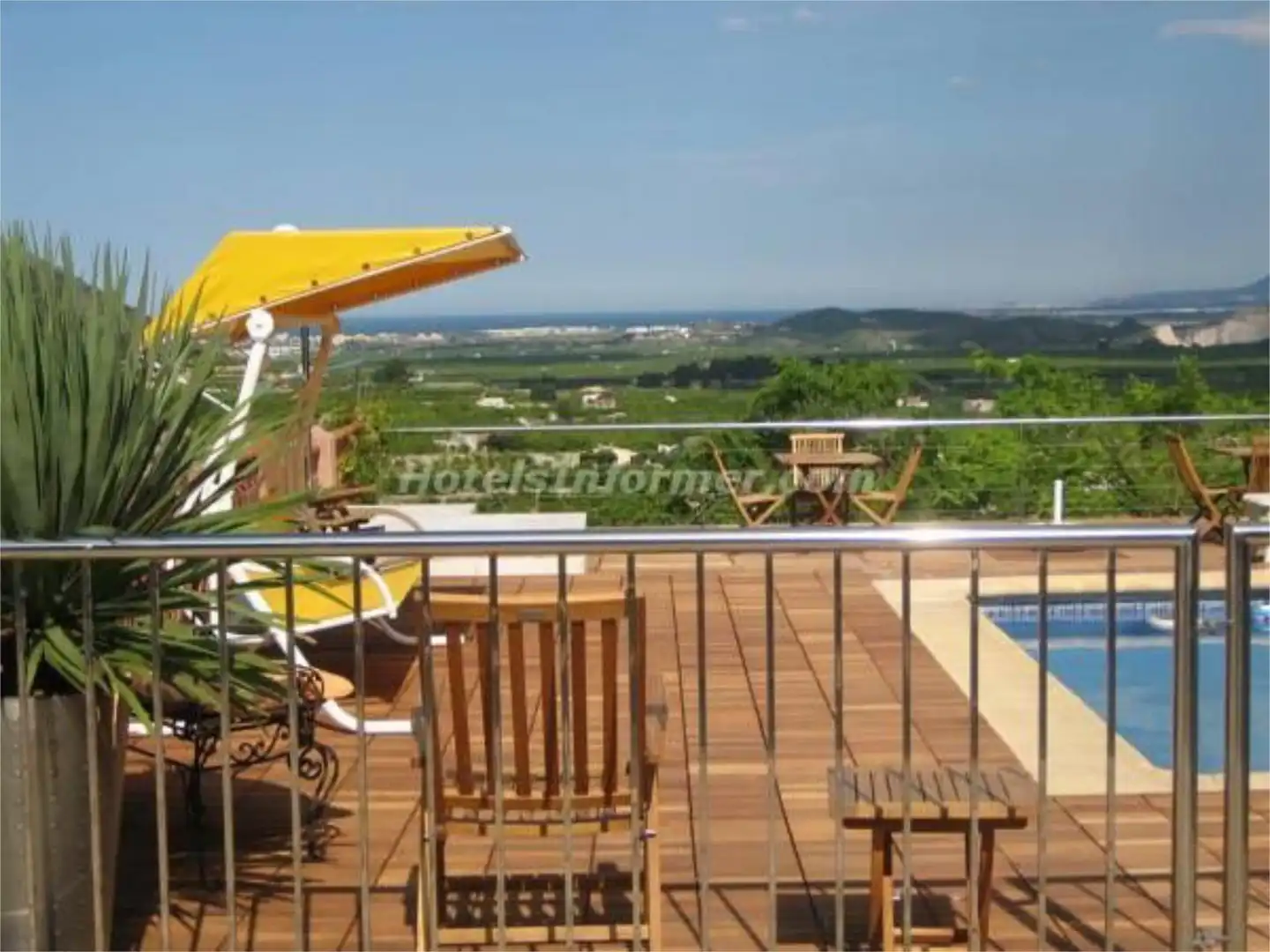 Casa o xalet en venda a Urbanizacion Panorama II Sector 13 Sup, 22, Oliva pueblo Terrassa de Casa o xalet en venda en Oliva amb Aire condicionat, Calefacció i Jardí privat