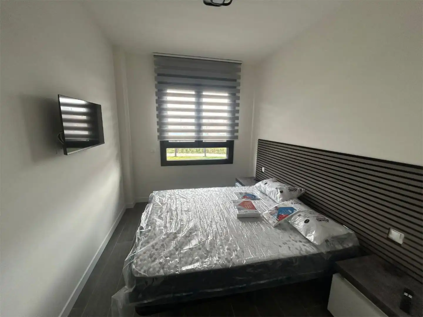 Piso en venta en Calle Libertad, 3, Humanes de Madrid Habitación de Piso en venta en Humanes de Madrid con Aire acondicionado, Calefacción y Jardín privado