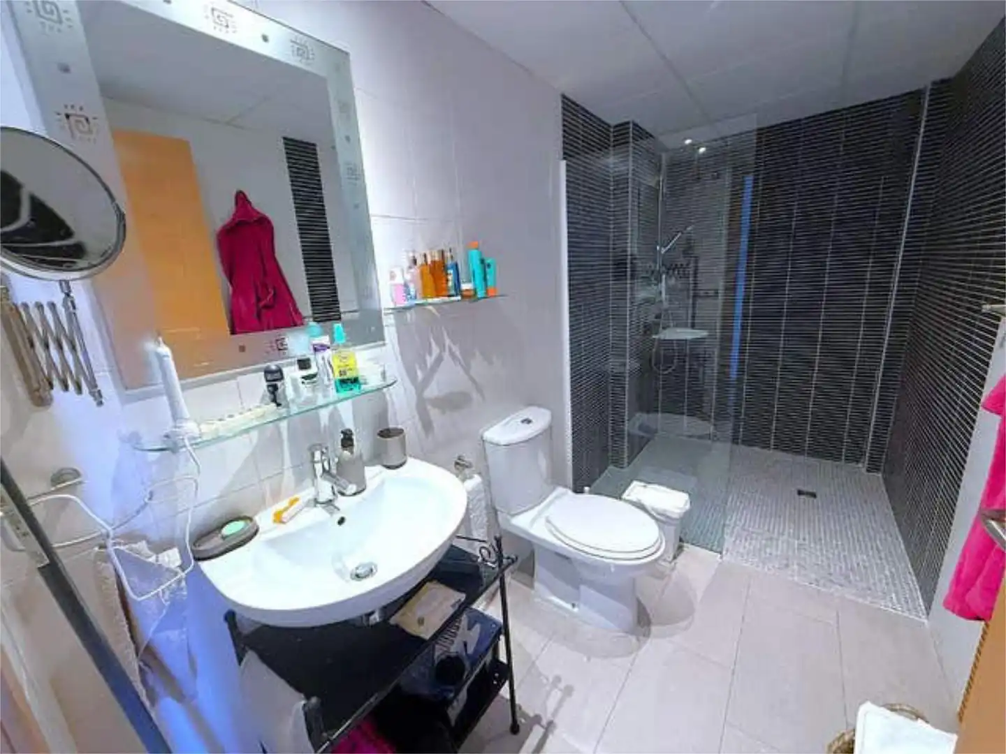 Wohnungen zum Verkauf in L'Albir Badezimmer von Wohnungen zum Verkauf in L'Alfàs del Pi mit Terrasse und Schwimmbad