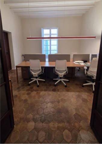 Oficina en Alquiler en Monti-Sion