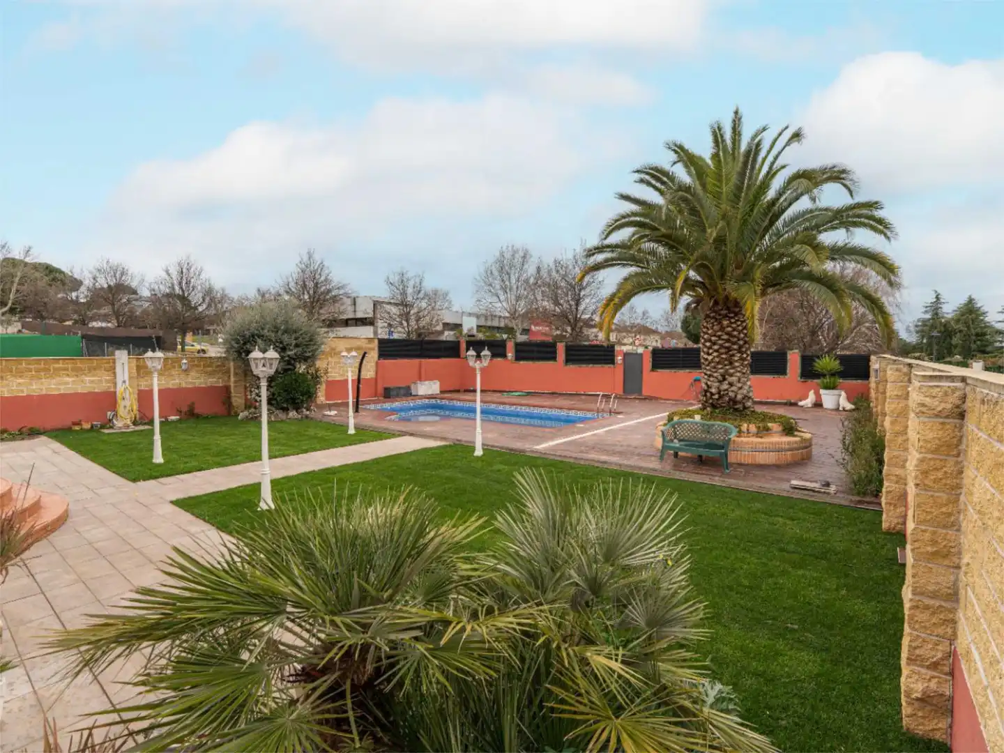 Pis en venda a Calle de Bilbao, 16, La Cárcaba - El Encinar - Montemolinos Piscina de Pis en venda en Arroyomolinos (Madrid) amb Aire condicionat, Calefacció i Jardí privat