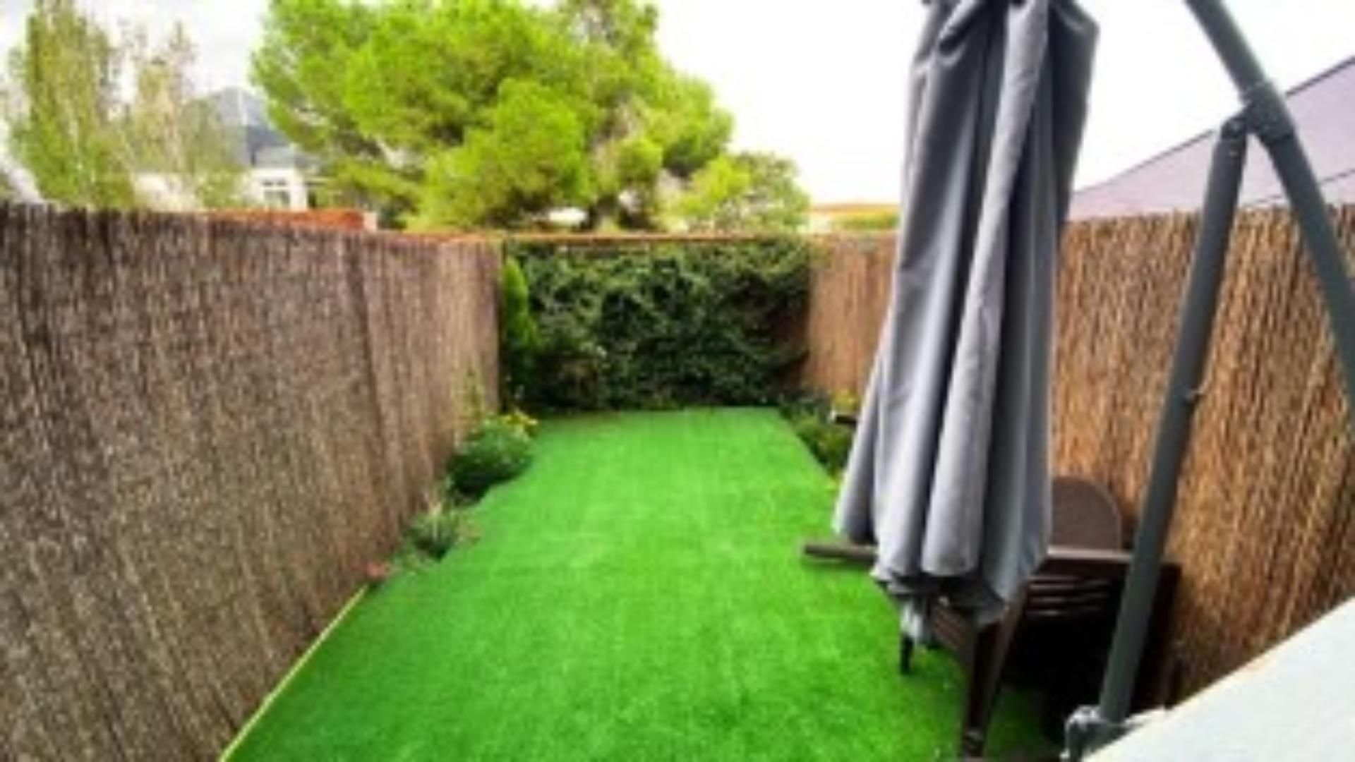 Garden of Duplex for sale in El Viso de San Juan  with Air Conditioner