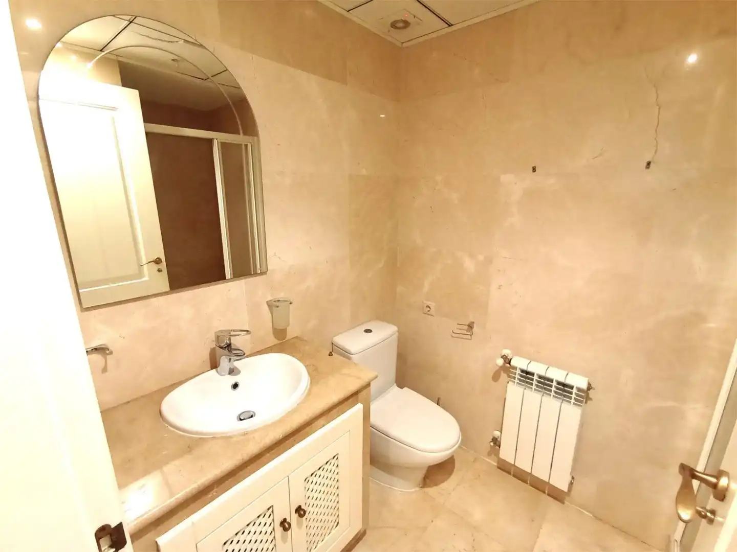Flat for sale in Avenida del Golf, 20, Roda Bathroom of Flat for sale in San Javier with Air Conditioner, Terrace and Swimming Pool