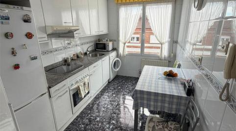 Foto 3 de Piso en venta en Calle de Álava, 34, Pumarín, Gijón