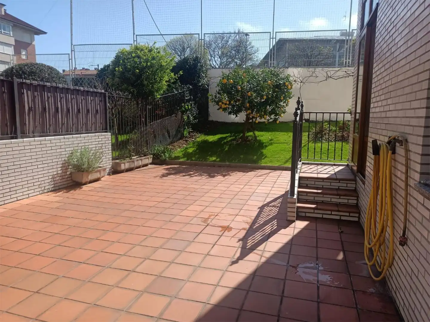 Wohnung zum Verkauf in Calle Ateneo Obrero de Luanco, 2, Luanco - Aramar - Antromero Garten von Wohnung zum Verkauf in Gozón mit Terrasse und Balkon