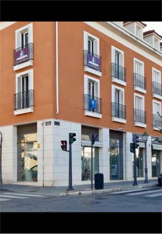 Local comercial en Alquiler en Centro