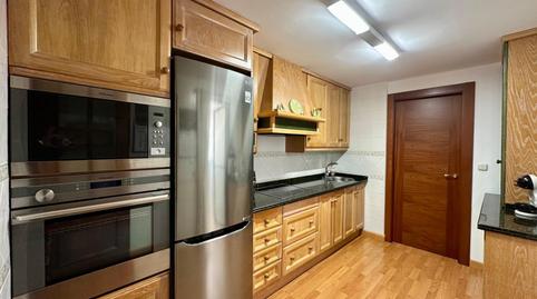 Foto 4 de Pis en venda a Calle Torre de Peralada, 3, Castaño - Mirasierra,  Granada Capital